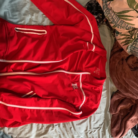 Red track suit for men. Size large. Never Worn - Picture 2 of 5